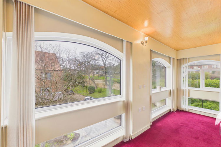 Sun Room - Picture 6 of 28