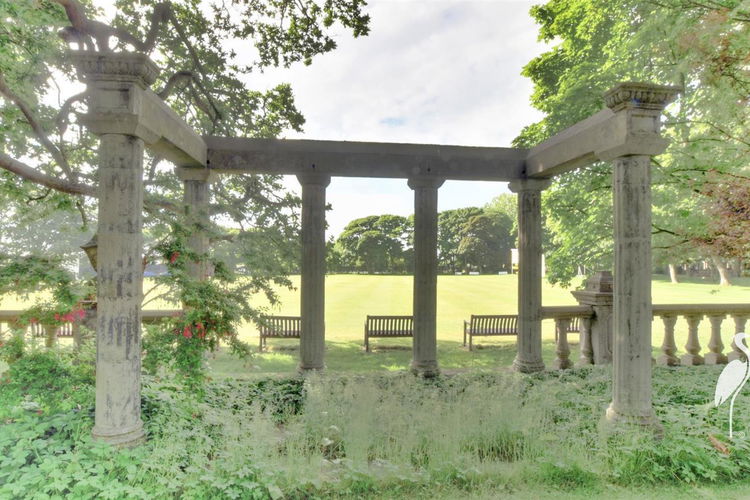 Outside - Picture 25 of 28