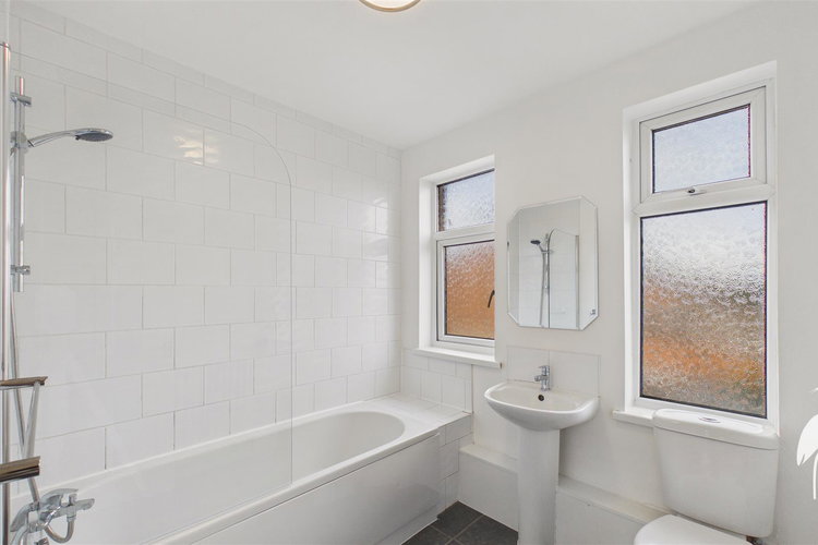 Bathroom - Picture 22 of 24