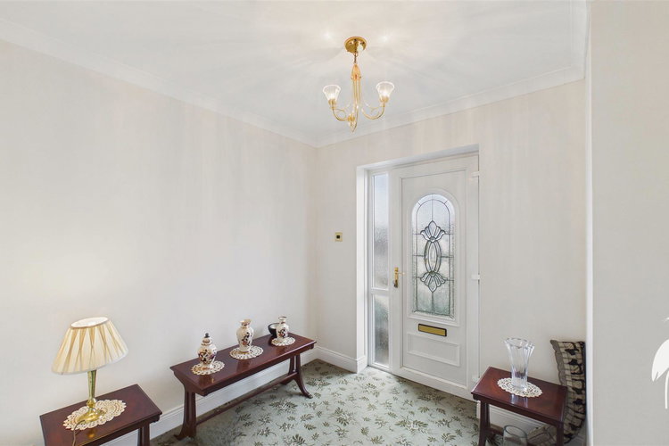 Entrance Hall - Picture 11 of 29