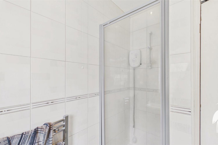 En-Suite Shower Room - Picture 15 of 29