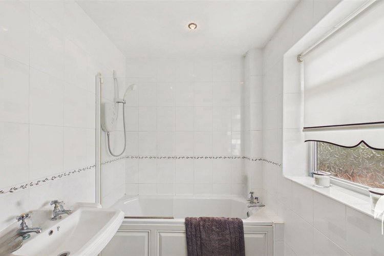 Bathroom - Picture 22 of 29