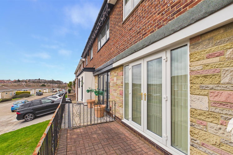 Outside - Picture 28 of 29