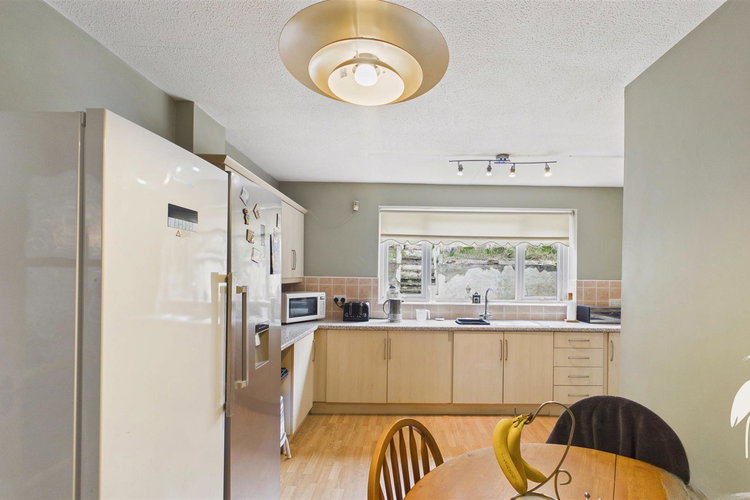 Breakfasting Kitchen - Picture 6 of 29