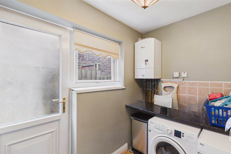 Utility - Picture 10 of 29