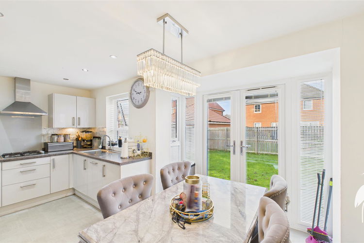 Dining Kitchen - Picture 4 of 17