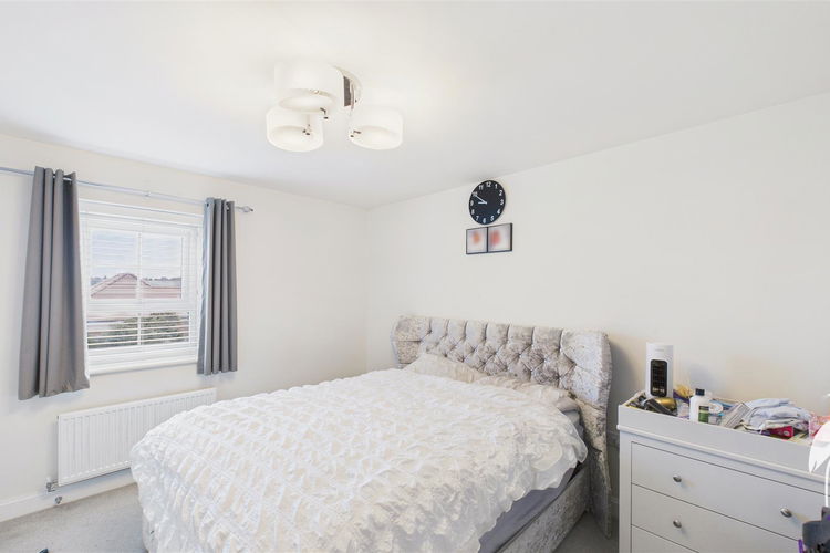 Bedroom 2 - Picture 11 of 17