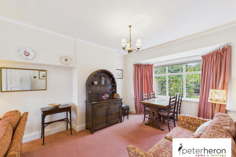 Dining Room - Picture 6 of 28