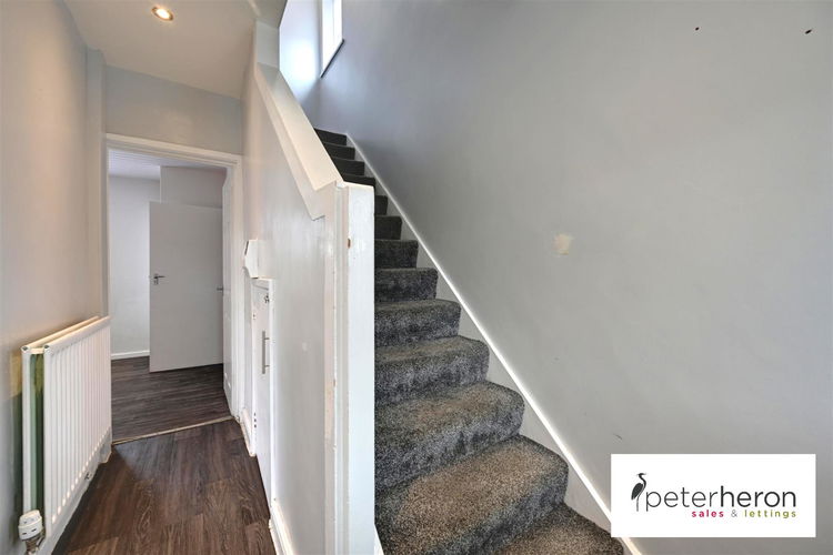 Hallway - Picture 8 of 14