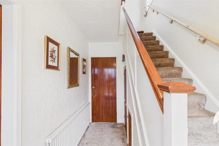 Entrance Hall - Picture 12 of 23