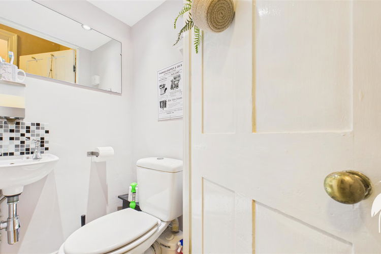 Cloakroom/WC - Picture 10 of 22