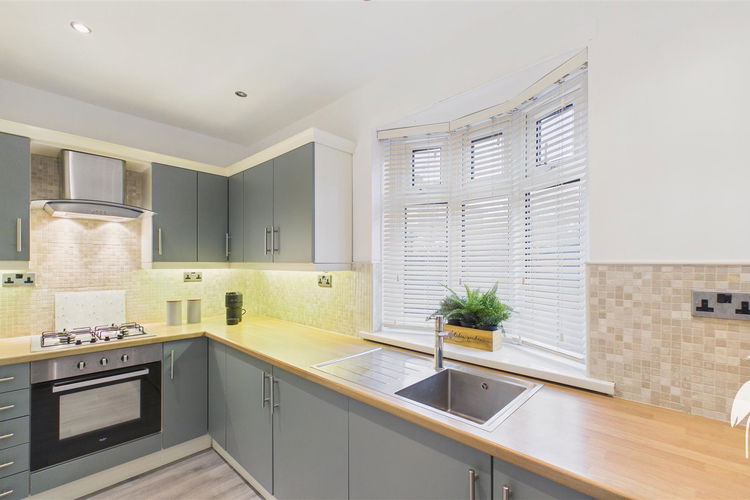 Breakfasting Kitchen - Picture 5 of 18