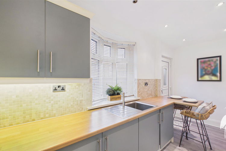 Breakfasting Kitchen - Picture 6 of 18