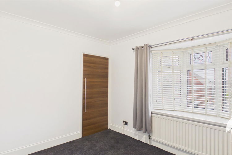 Bedroom 1 - Picture 9 of 18