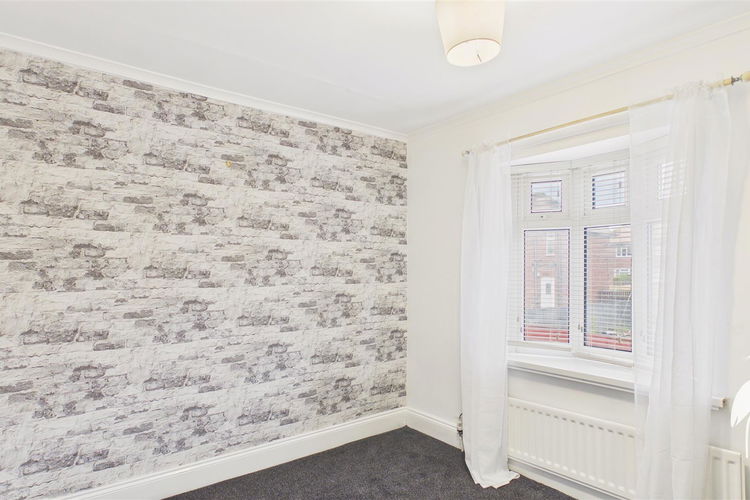 Bedroom 2 - Picture 10 of 18