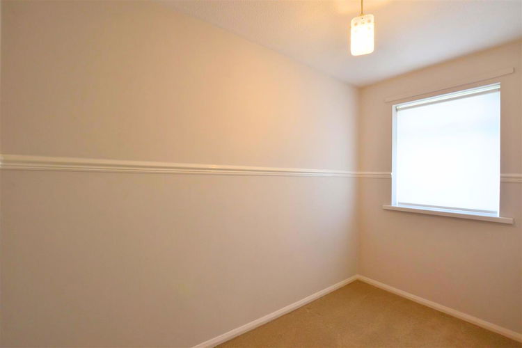 Bedroom 2 - Picture 7 of 9