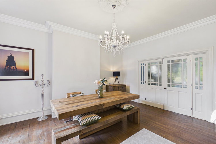 Dining Room - Picture 7 of 45