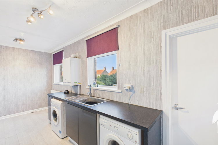 Breakfasting Kitchen - Picture 4 of 14