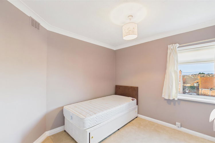 Bedroom 2 - Picture 10 of 14