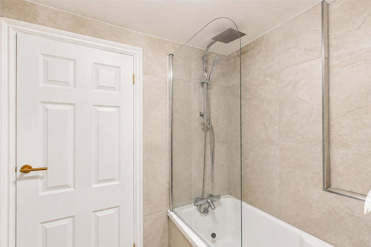 Bathroom - Picture 11 of 15