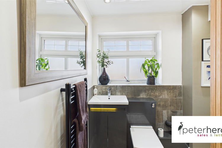 Bathroom - Picture 29 of 36