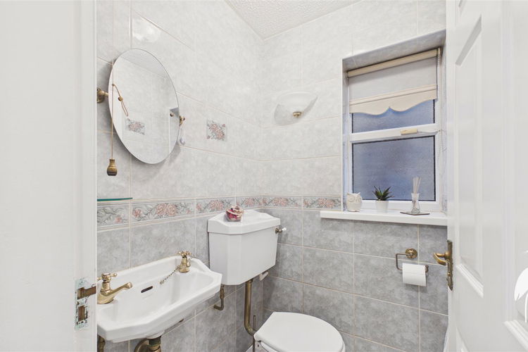 Ground Floor WC - Picture 14 of 35