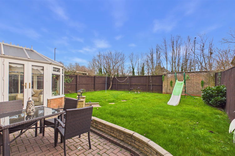 Outside - Picture 32 of 35