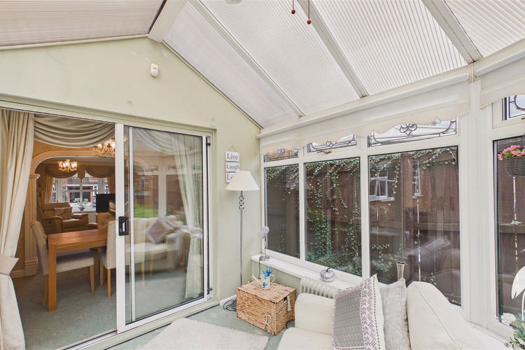 Conservatory - Picture 9 of 35