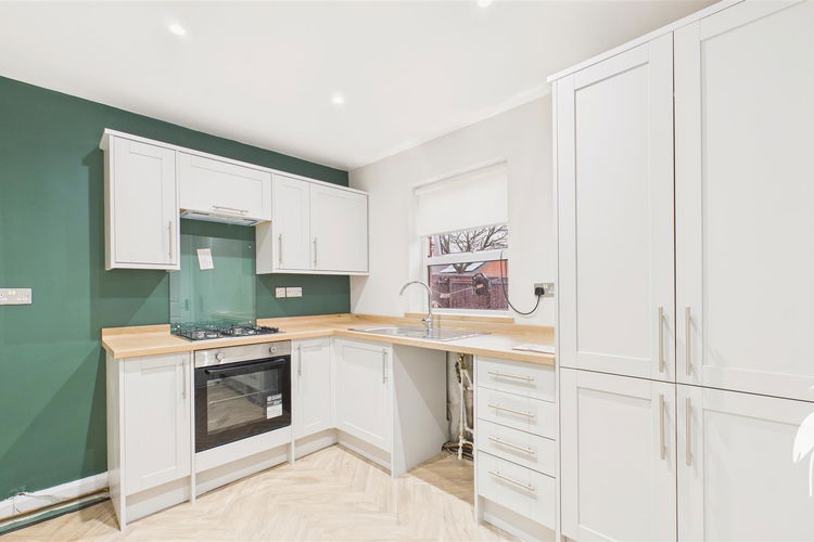 Kitchen - Picture 4 of 12