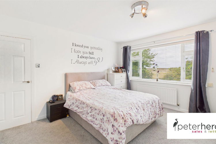 Bedroom 1 - Picture 16 of 27