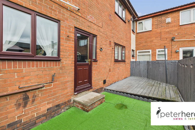 Outside - Picture 26 of 27