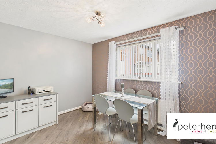 Dining Room - Picture 5 of 27