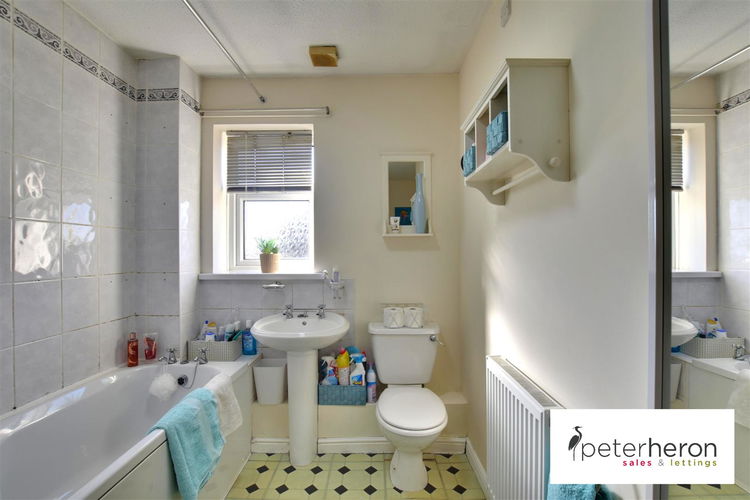 Bathroom - Picture 11 of 14