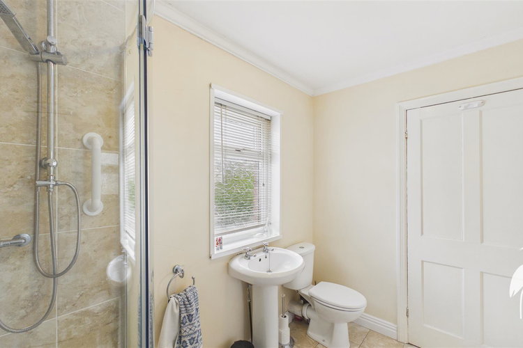 Shower Room - Picture 19 of 25