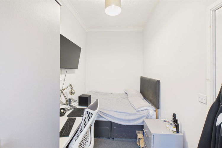 Bedroom 2 - Picture 12 of 15