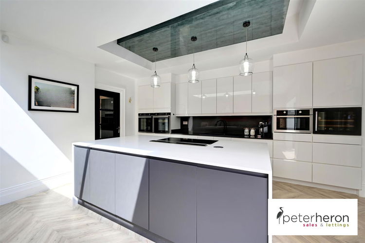 Kitchen/Diner And Family Area - Picture 11 of 42