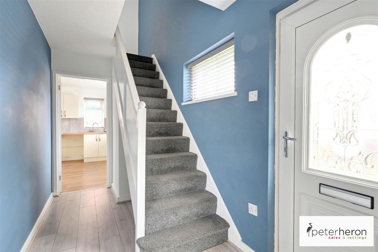 Entrance Hall - Picture 6 of 12