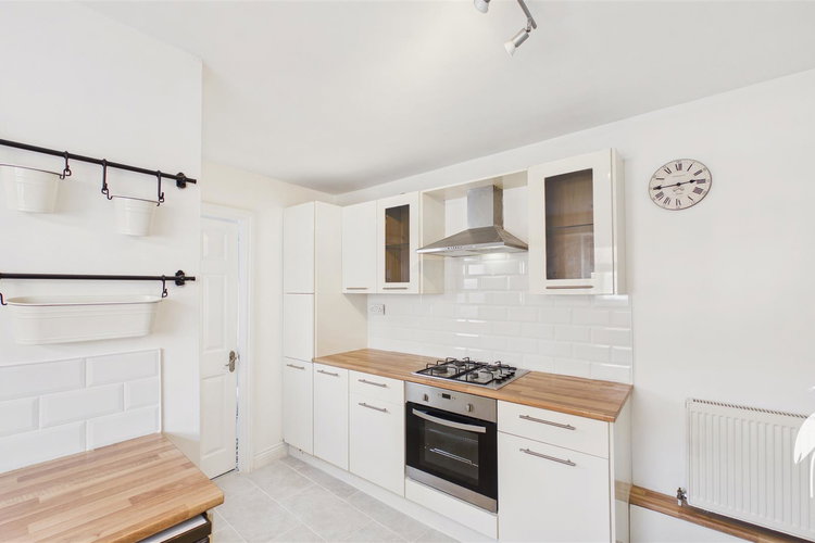 Kitchen - Picture 9 of 19