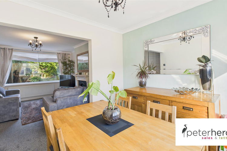 Dining Room - Picture 7 of 23