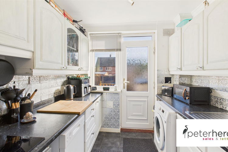 Kitchen - Picture 8 of 23