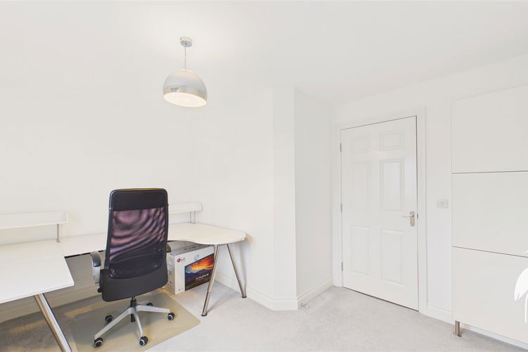 Bedroom 2 - Picture 15 of 19