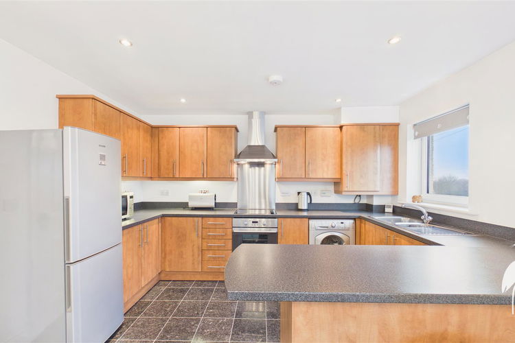 Kitchen Area - Picture 4 of 19