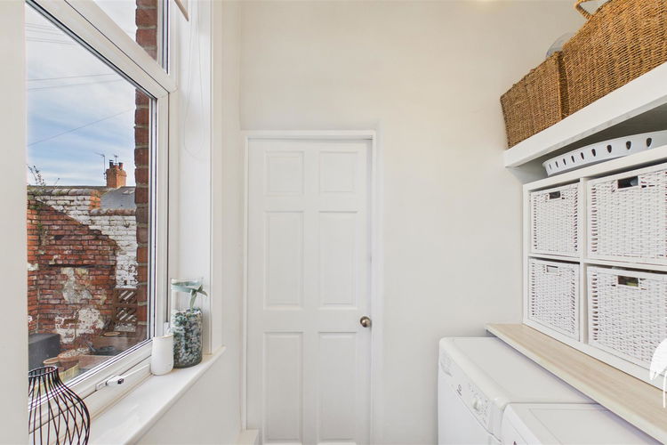 Utility - Picture 9 of 20