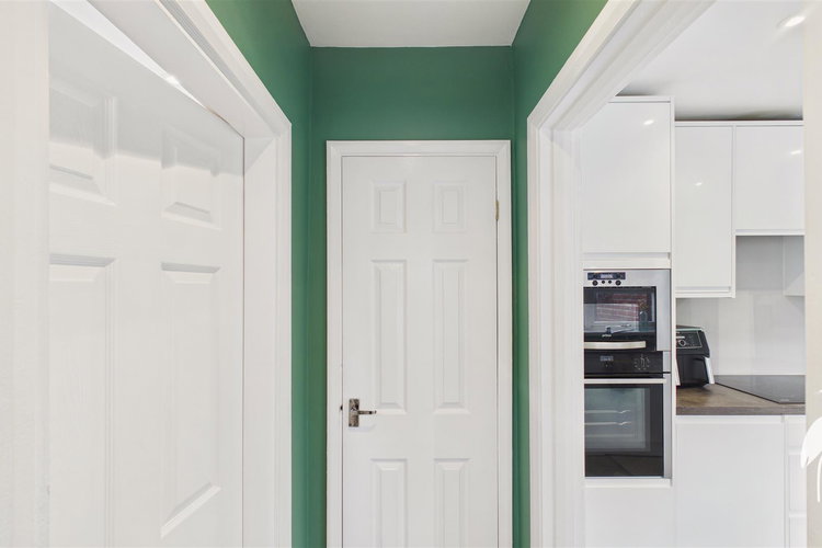 Rear Hall - Picture 12 of 22