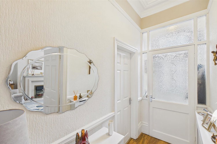 Hallway - Picture 20 of 22