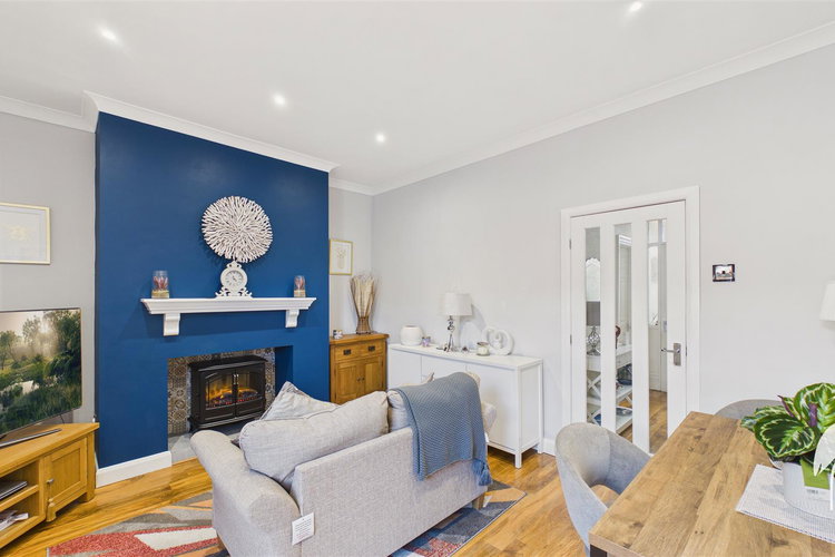 Living/Dining Room - Picture 6 of 22