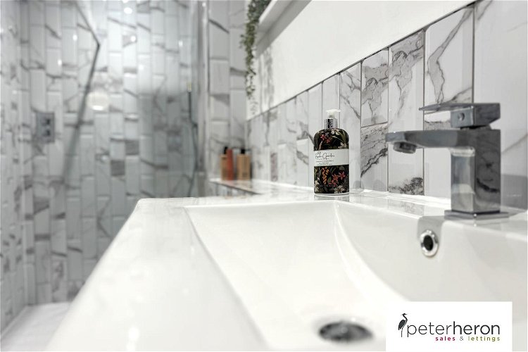 En-Suite Shower Room - Picture 26 of 40