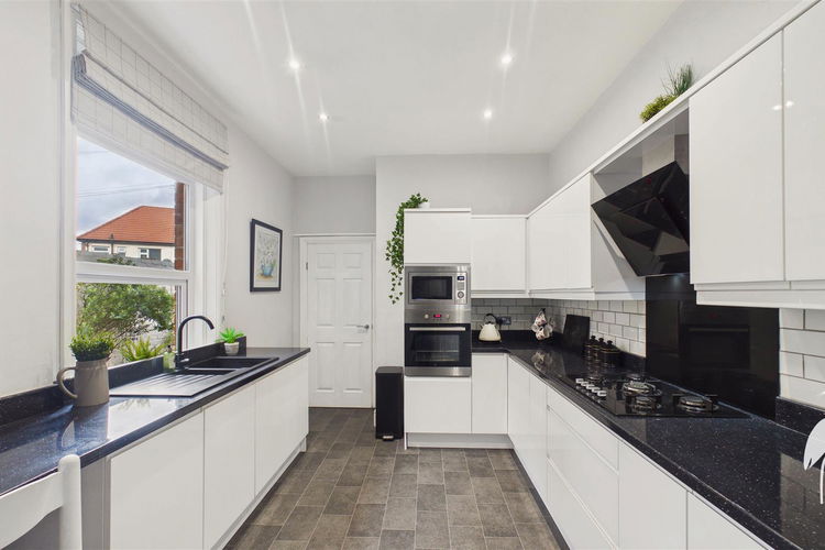 Breakfasting Kitchen - Picture 6 of 26