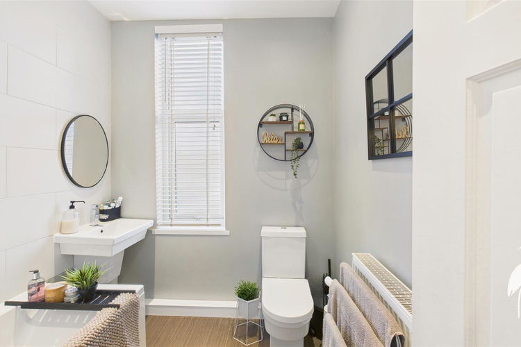 Bathroom - Picture 20 of 24