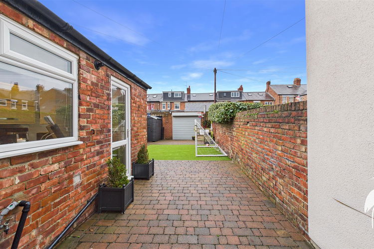 Outside - Picture 24 of 24